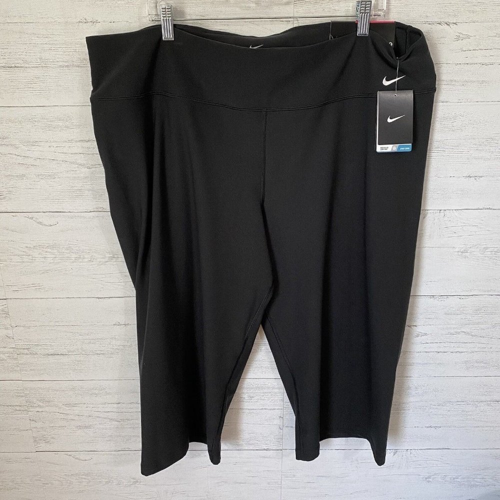Nike Dri Fit Regular Fit Cropped Black Pants Women’s 2X  436809 NEW